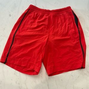 Lululemon men Pace Breaker Liner short size M 9” inseam red w/ Liner